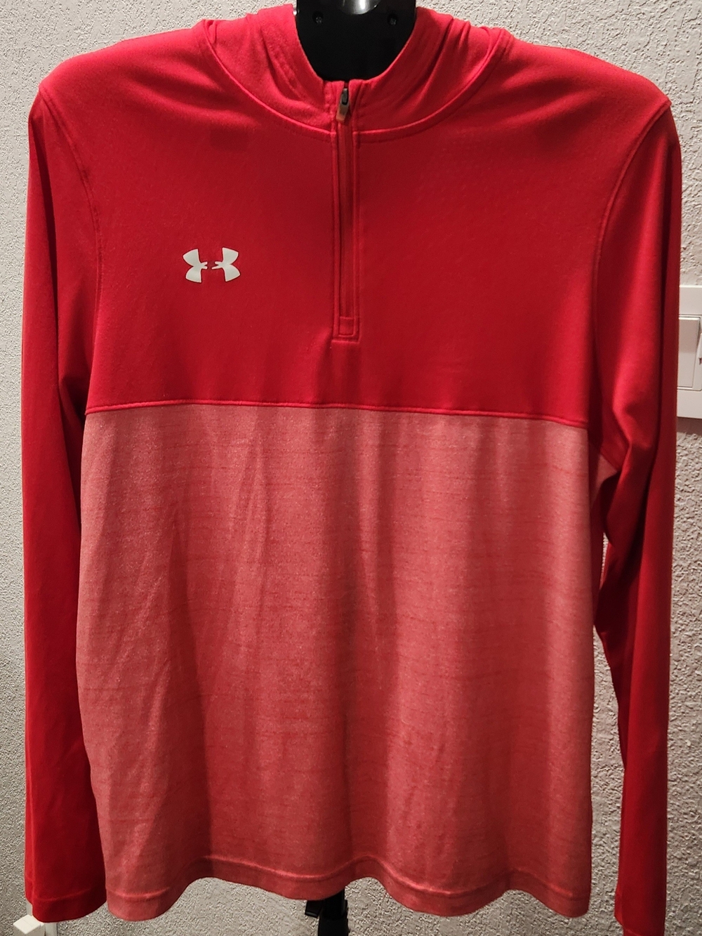 Under Armour Men's Red Two-Tone Quarter-Zip Pullover – Size Medium